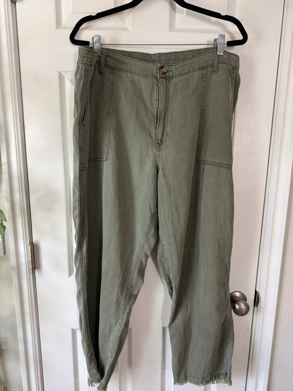 aerie Olive Green Cargo Utility Pants